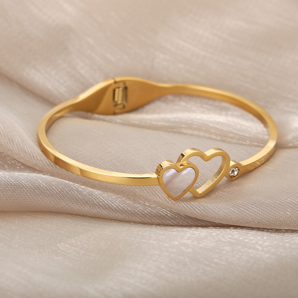 SOUVOIR 14K Gold Plated, Pearl, Zirconia Bracelets Luvre Bracelet | Gold Love Heart Zirconia Resizable Bangle